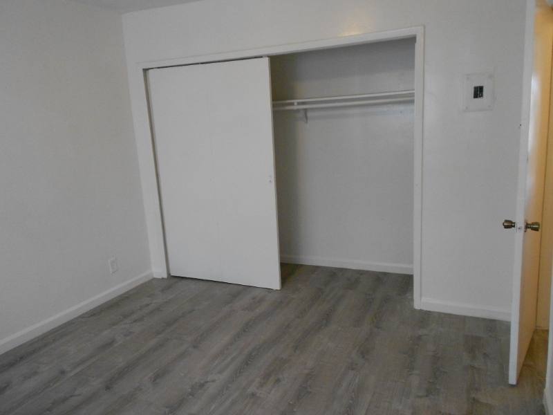 Apartment for rent at 4702 W 17th St, Los Angeles, CA 90019