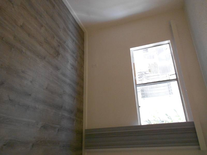 Apartment for rent at 4702 W 17th St, Los Angeles, CA 90019