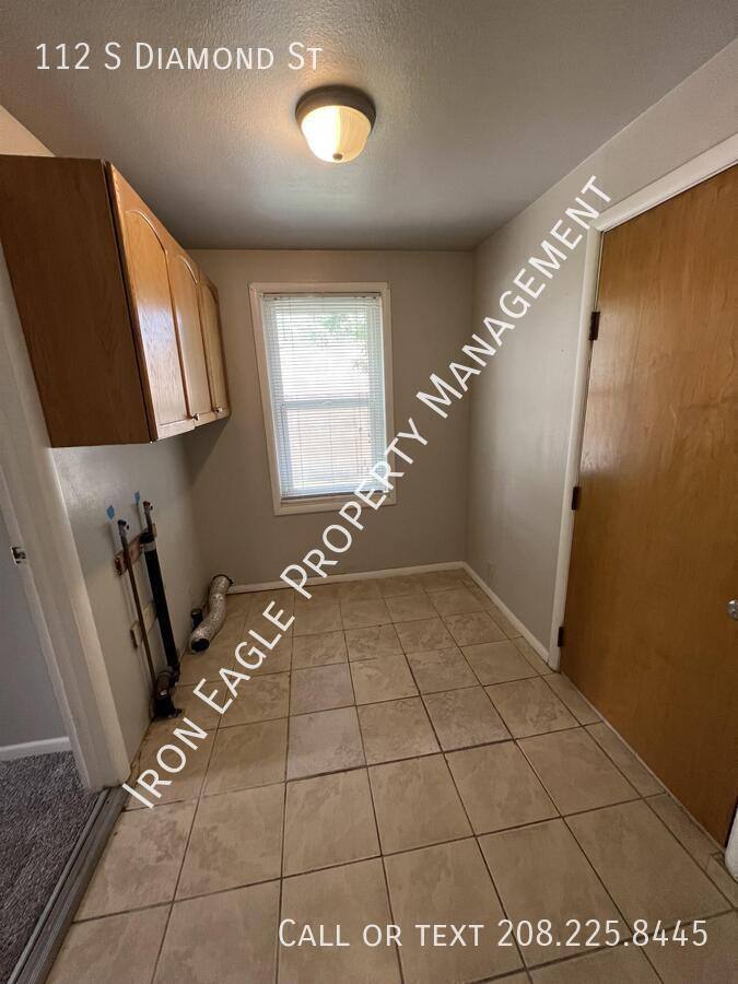 House for rent at 112 S Diamond St, Nampa, ID 83686