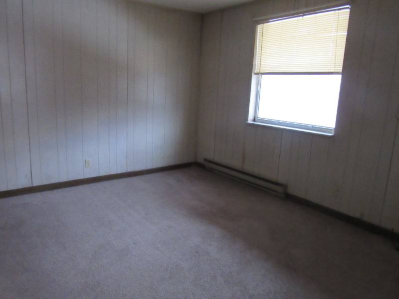 Apartment for rent at 15 Circle Dr, Huntington, WV 25701
