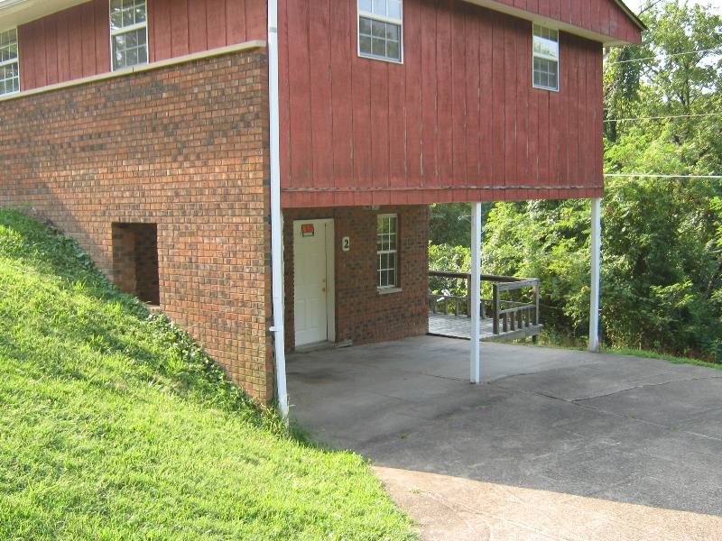 Apartment for rent at 15 Circle Dr, Huntington, WV 25701