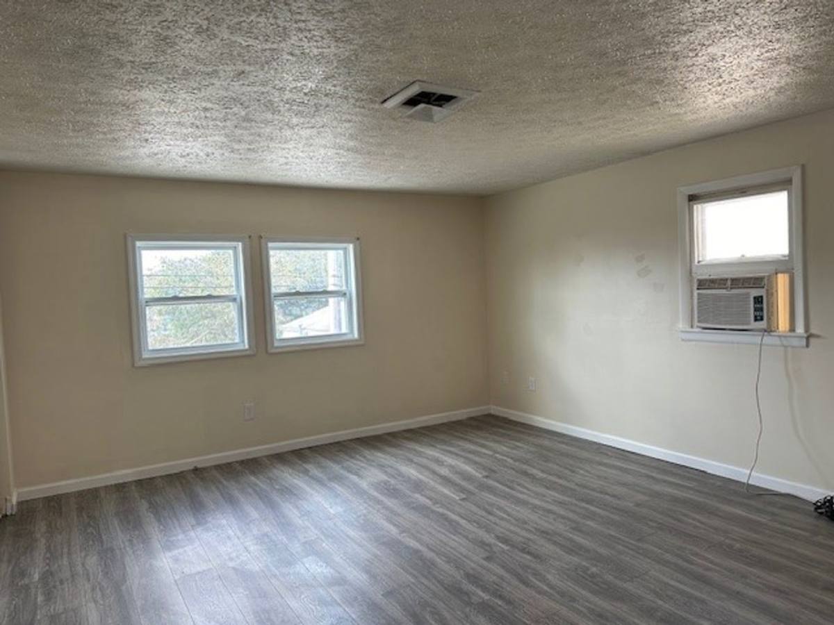 House for rent at 203 N Duke St, Hummelstown, PA 17036