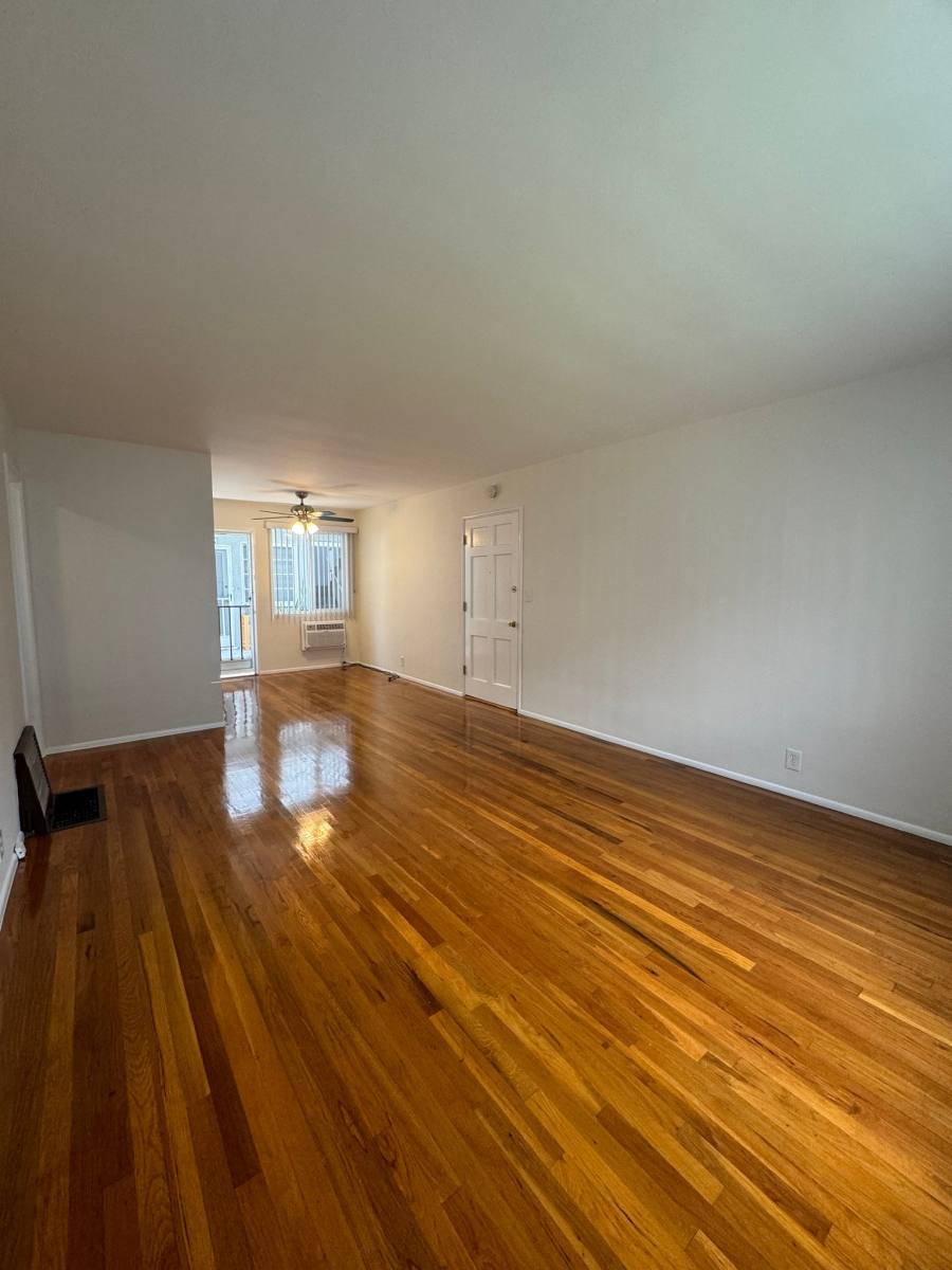 Apartment for rent at 1792 Grevelia St, South Pasadena, CA 91030