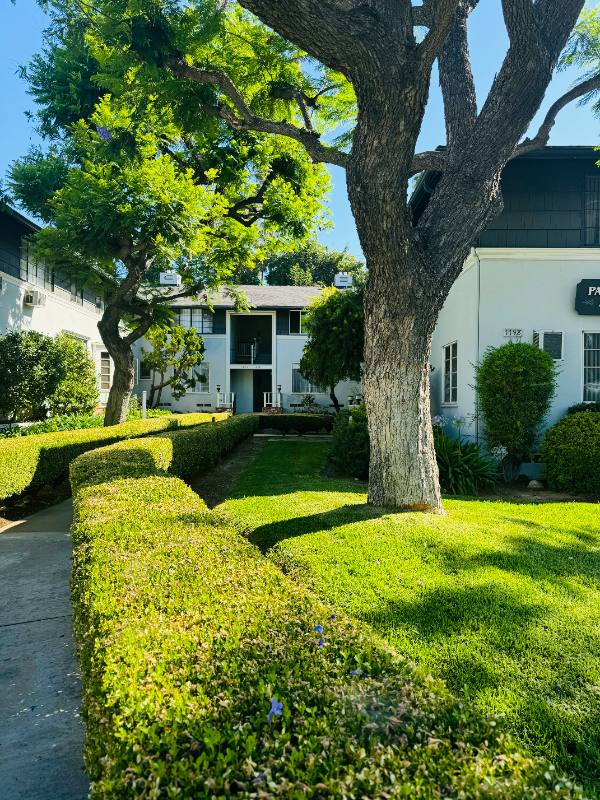 Apartment for rent at 1792 Grevelia St, South Pasadena, CA 91030