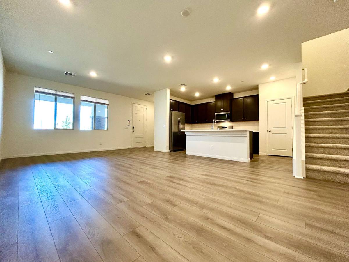 Townhouse for rent at 12476 Kings Creek Place, Las Vegas, NV 89138