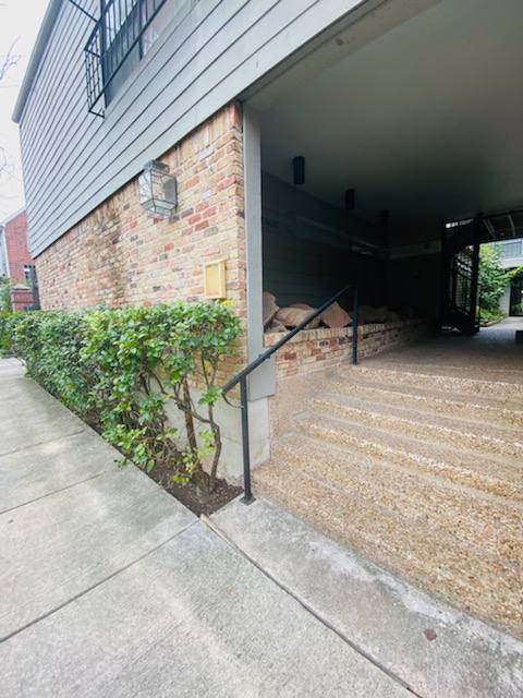 Apartment for rent at 1414 Castle Court, Houston, TX 77006