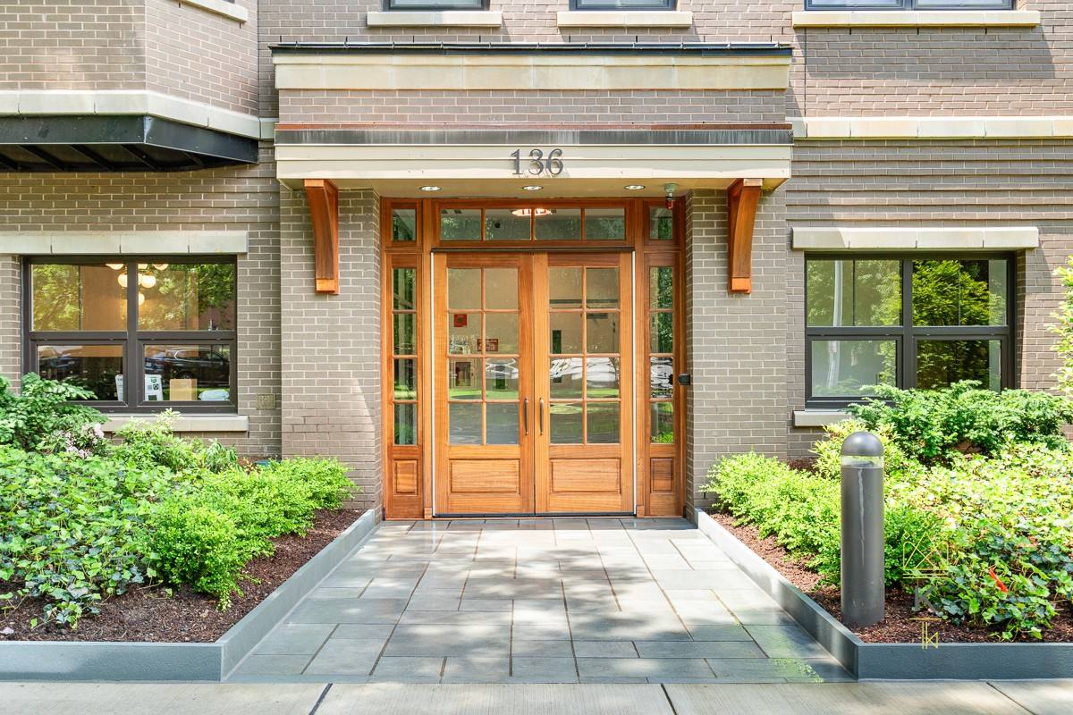 Apartment for rent at 136 Babcock St #404, Brookline, MA 02446