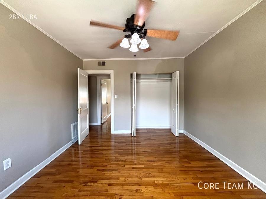 Apartment for rent at 1107 W 45th St #3, Kansas City, MO 64111