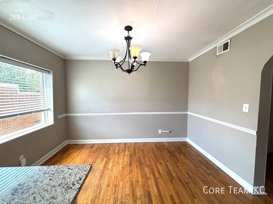 Apartment for rent at 1107 W 45th St #3, Kansas City, MO 64111