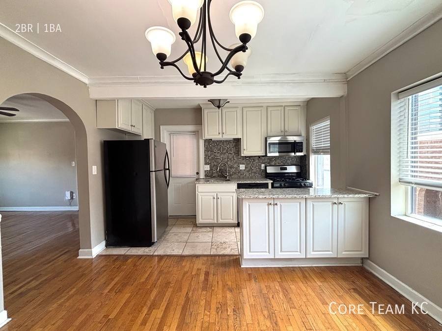 Apartment for rent at 1107 W 45th St #3, Kansas City, MO 64111