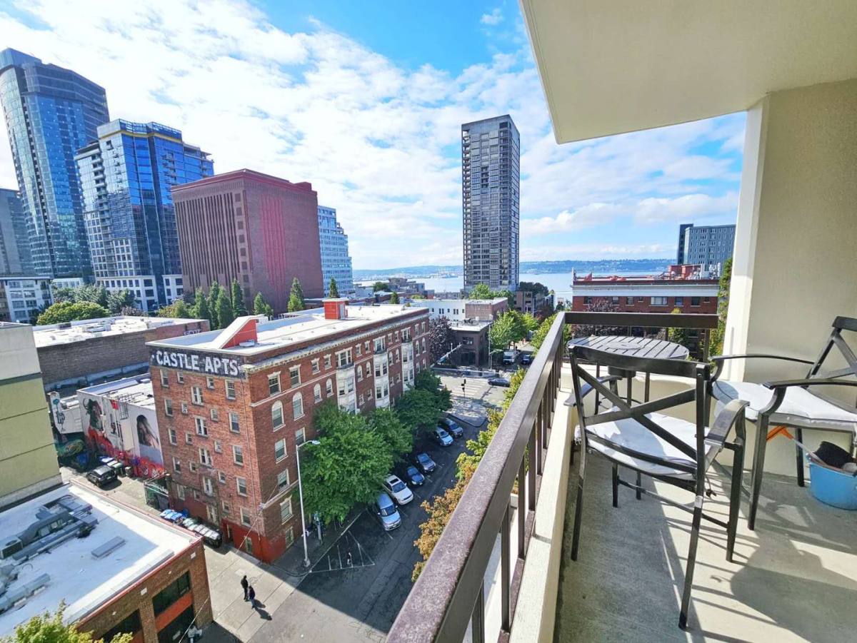 Condo for rent at 2201 3rd Ave, Seattle, WA 98121