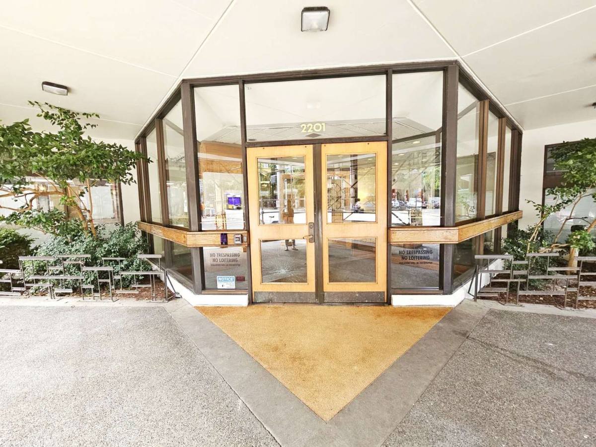 Condo for rent at 2201 3rd Ave, Seattle, WA 98121