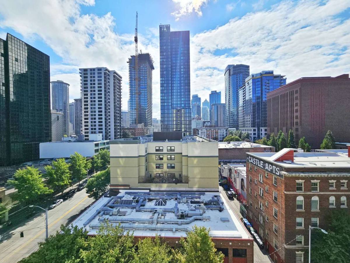 Condo for rent at 2201 3rd Ave, Seattle, WA 98121
