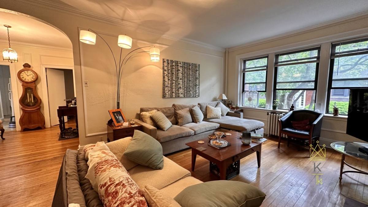 Apartment for rent at 38 Park St #1, Brookline, MA 02446