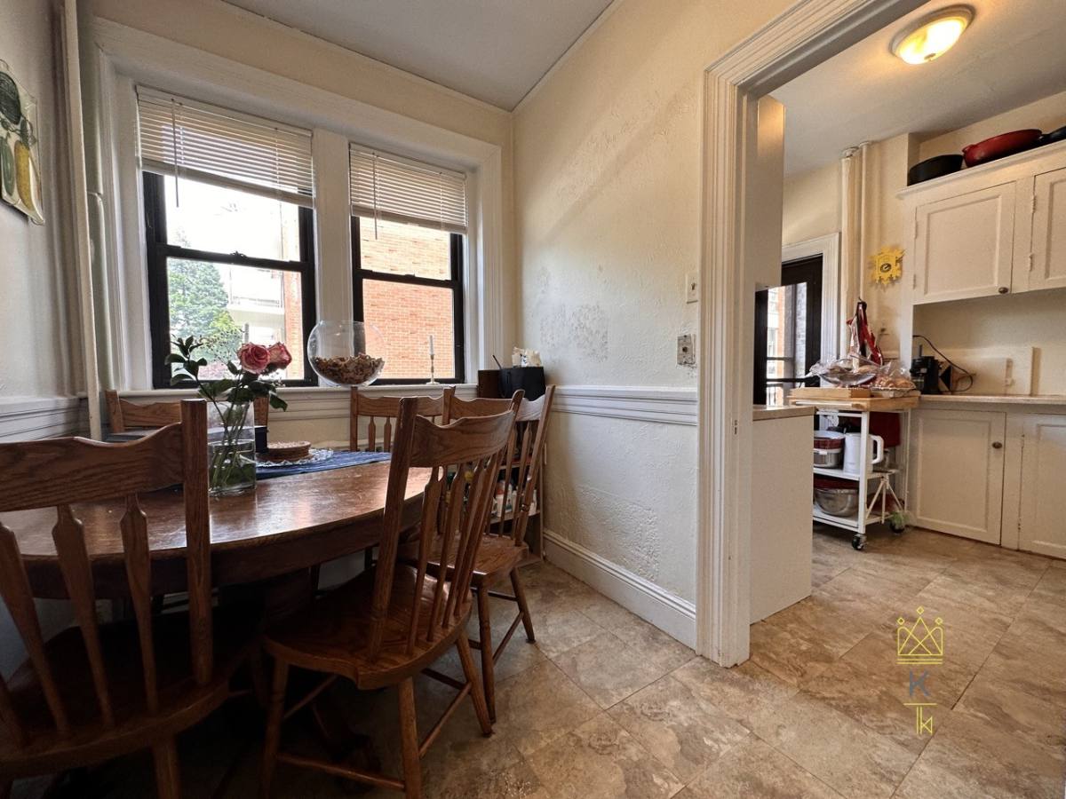 Apartment for rent at 38 Park St #1, Brookline, MA 02446