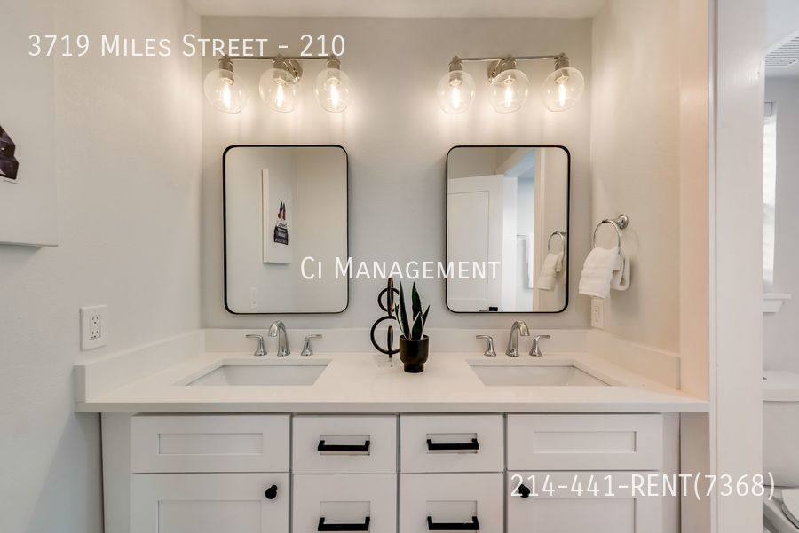 Apartment for rent at 3719 Miles St #210, Dallas, TX 75209