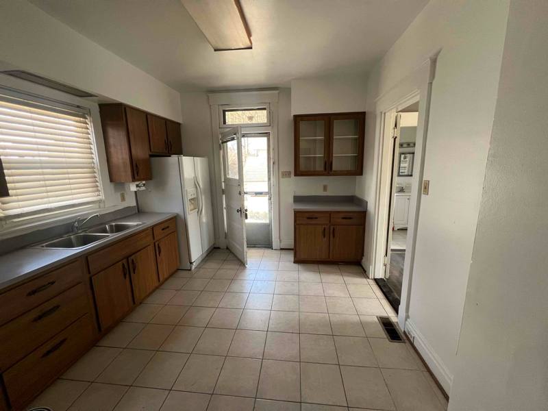 House for rent at 332 Arlington Ave, Cincinnati, OH 45215