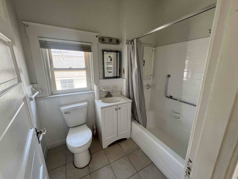 House for rent at 332 Arlington Ave, Cincinnati, OH 45215