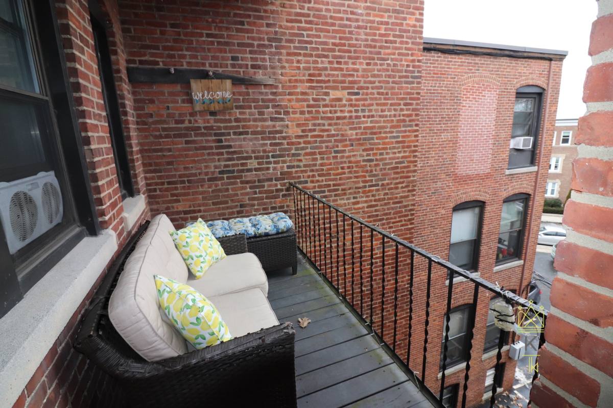 Apartment for rent at 1957 Commonwealth Ave #5, Brighton, MA 02135