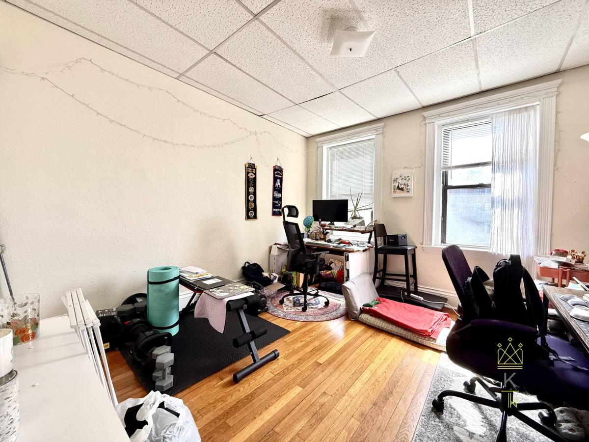 Apartment for rent at 1957 Commonwealth Ave #5, Brighton, MA 02135