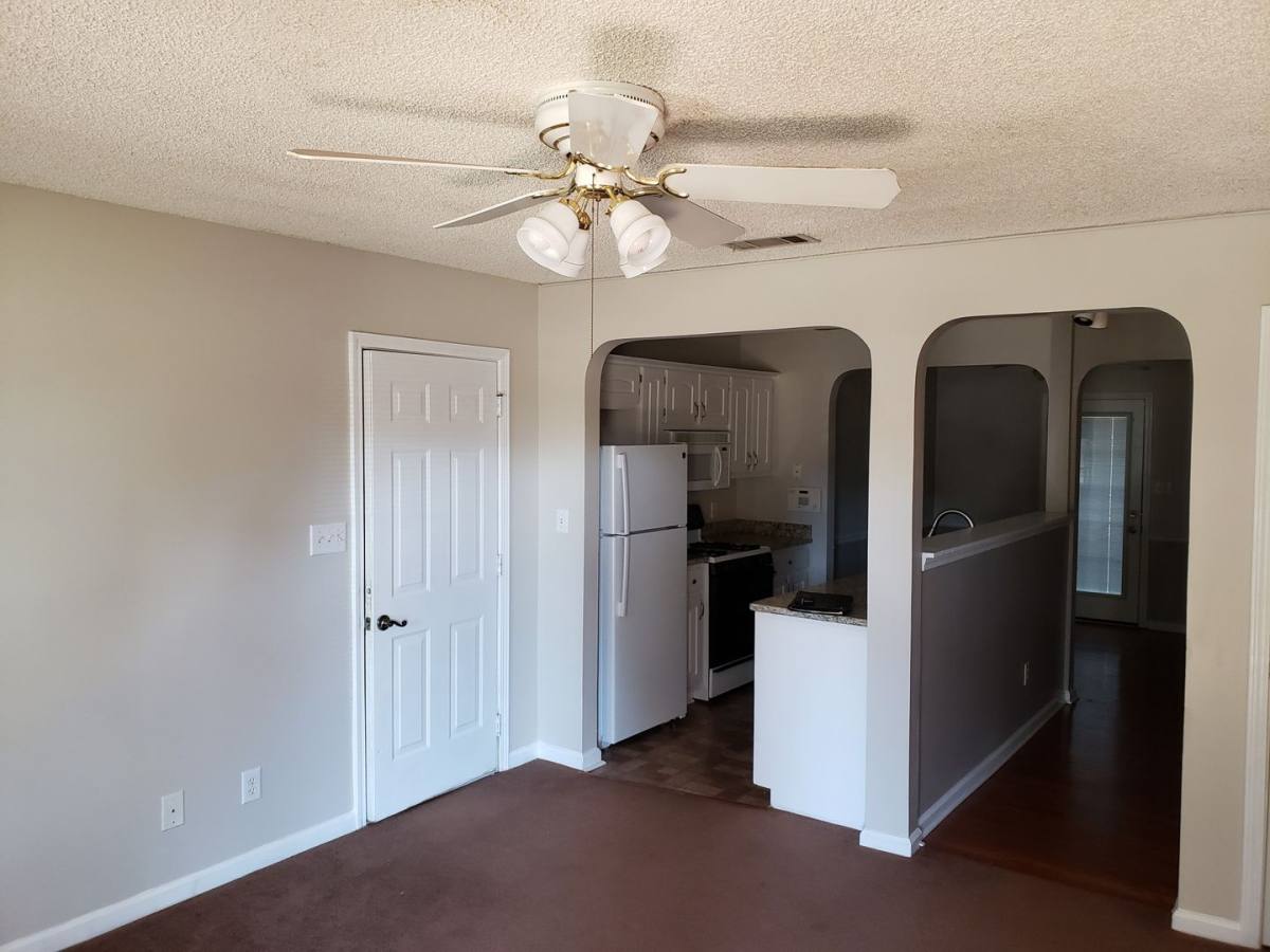 House for rent at 1330 N Hampton Dr, Hampton, GA 30228