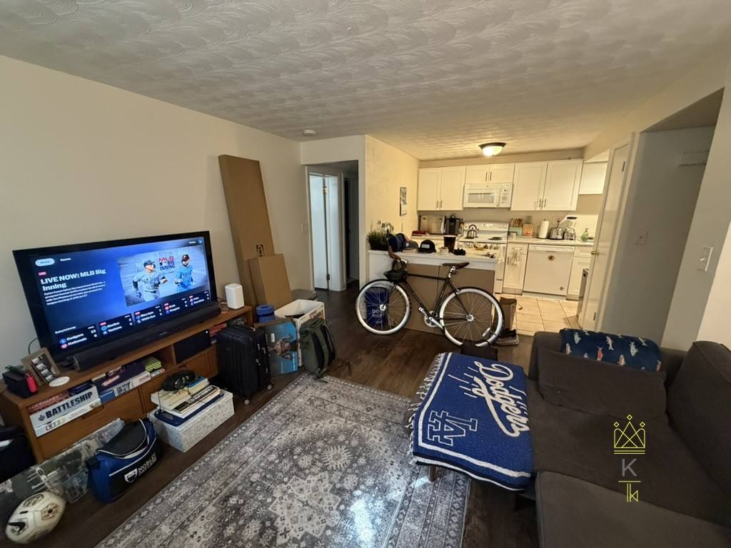 Apartment for rent at 1961 Commonwealth Ave #B1, Brighton, MA 02135