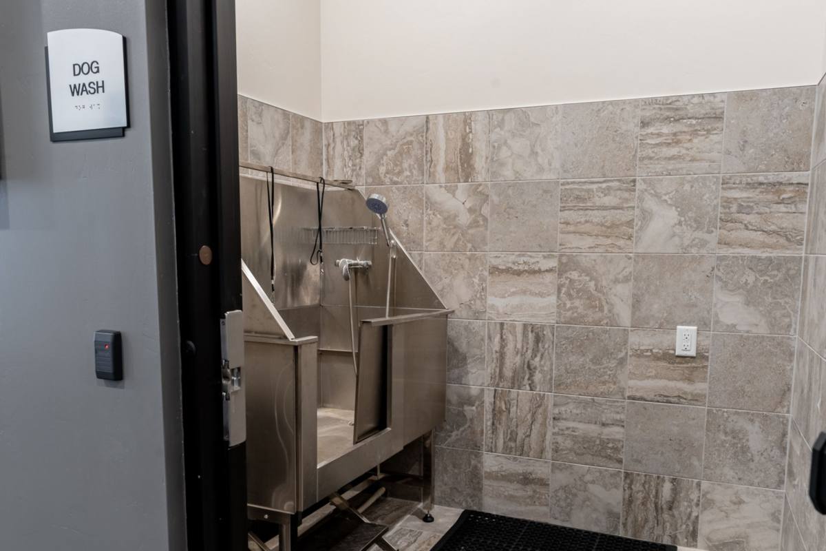 Apartment for rent at 4400 Washington Blvd, Ogden, UT 84403