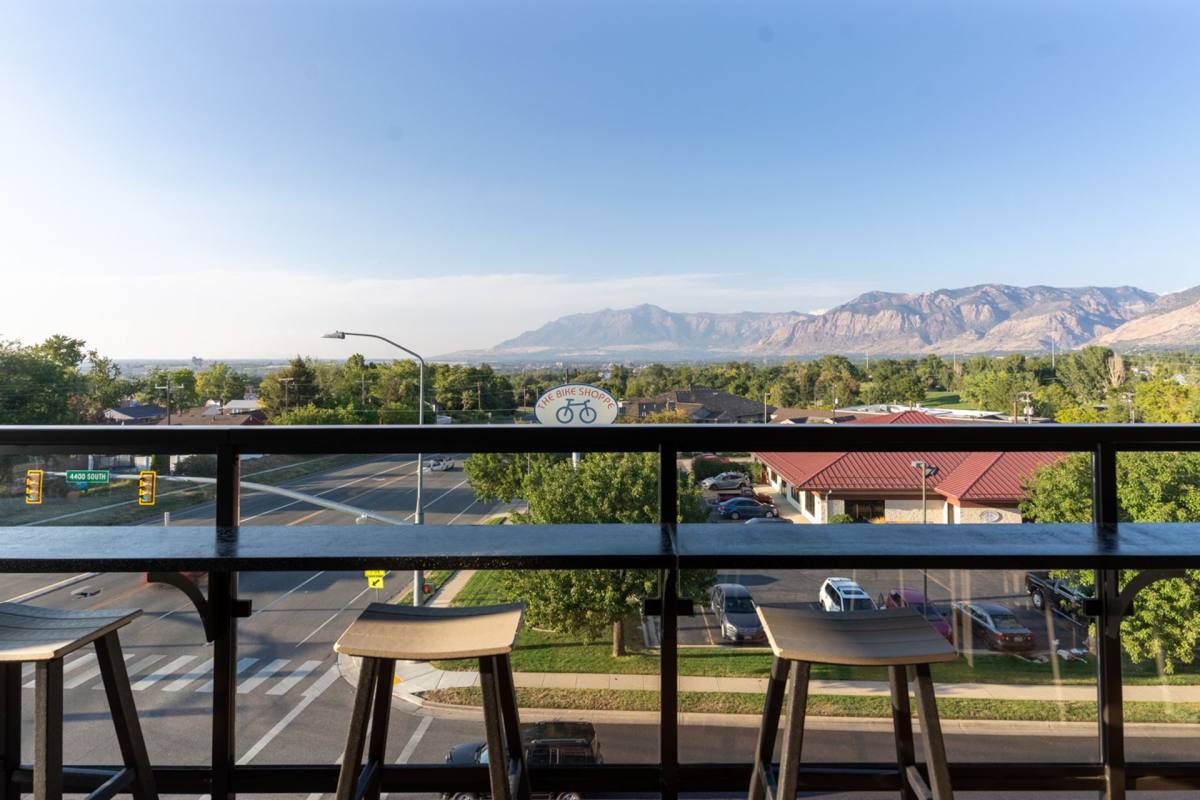 Apartment for rent at 4400 Washington Blvd, Ogden, UT 84403