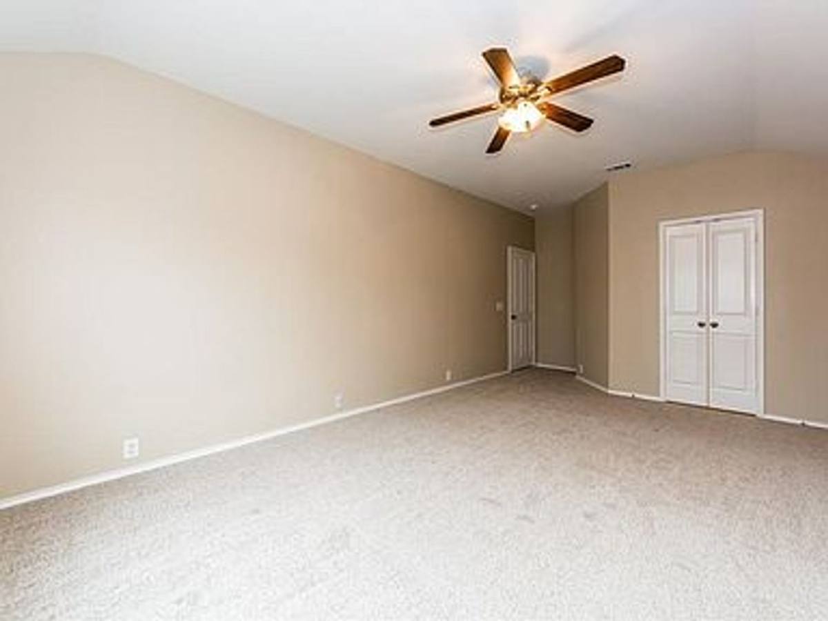 House for rent at 1808 Morning Dove Dr, Aubrey, TX 76227