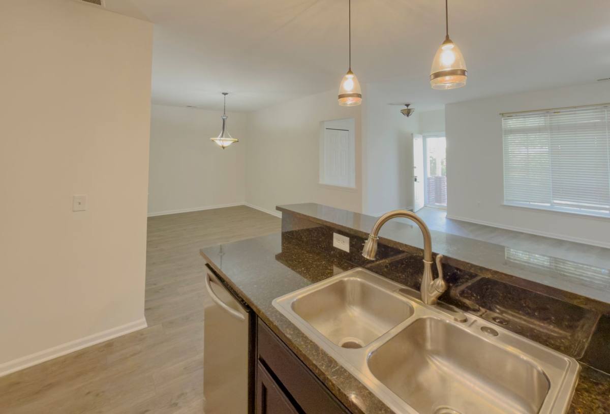 Condo for rent at 5637 Twin Oaks Dr, Sterling Heights, MI 48314
