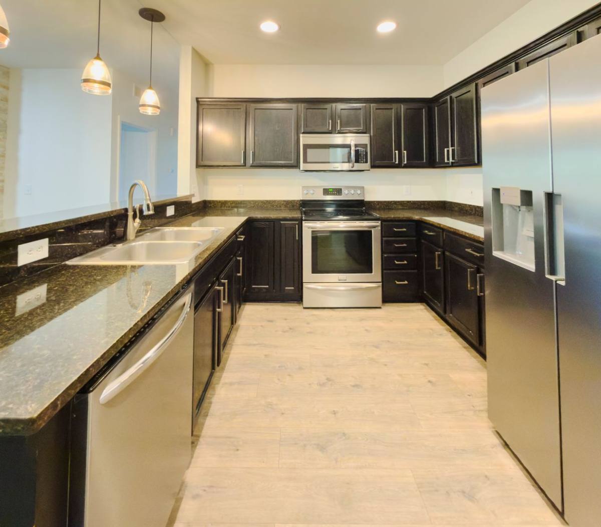 Condo for rent at 5637 Twin Oaks Dr, Sterling Heights, MI 48314
