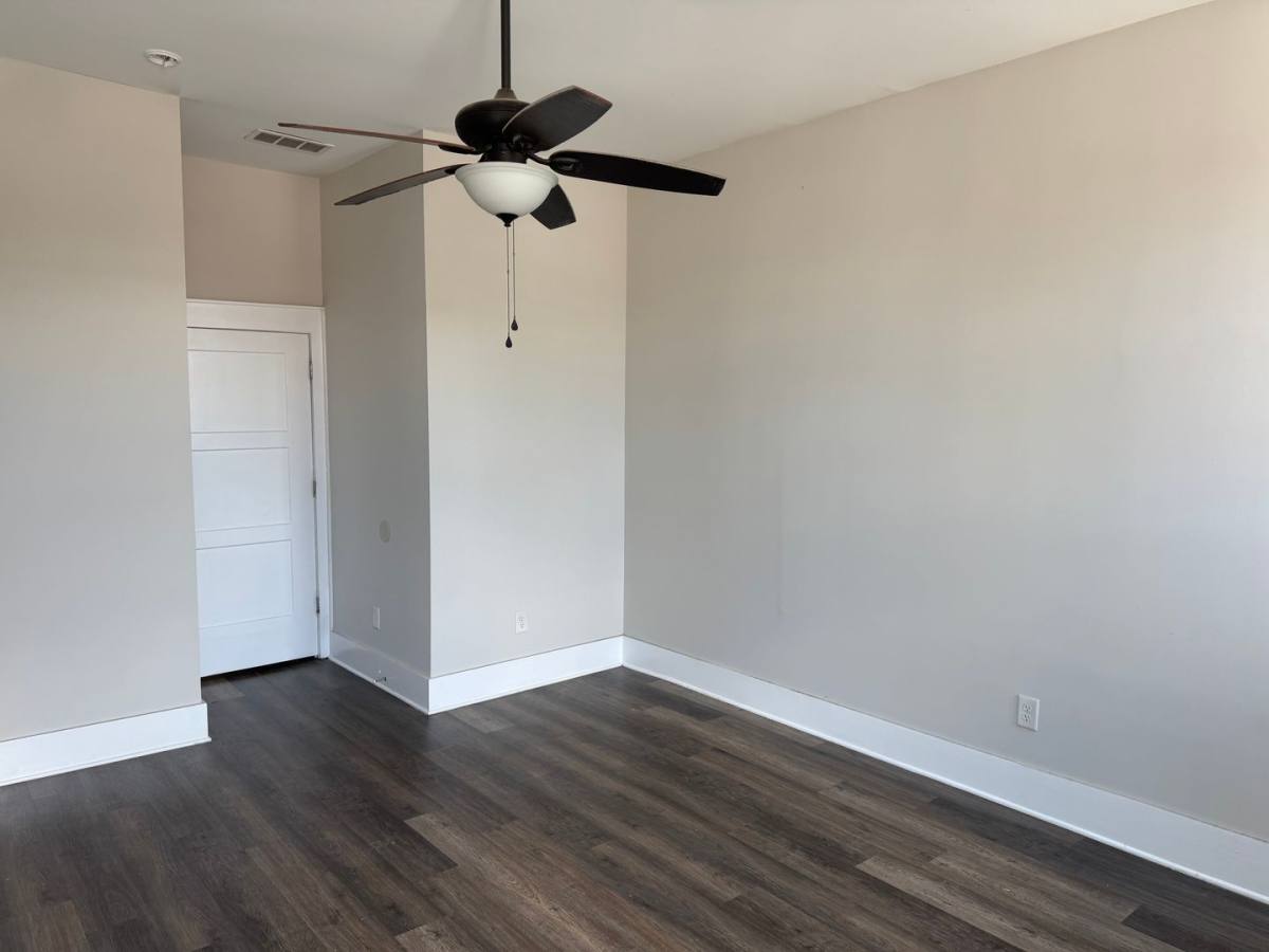 Apartment for rent at 125 - 127 W Solomon St, Griffin, GA 30223