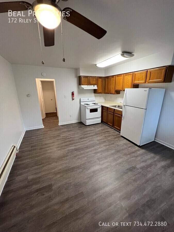 Apartment for rent at 172 Riley St #3, Dundee, MI 48131