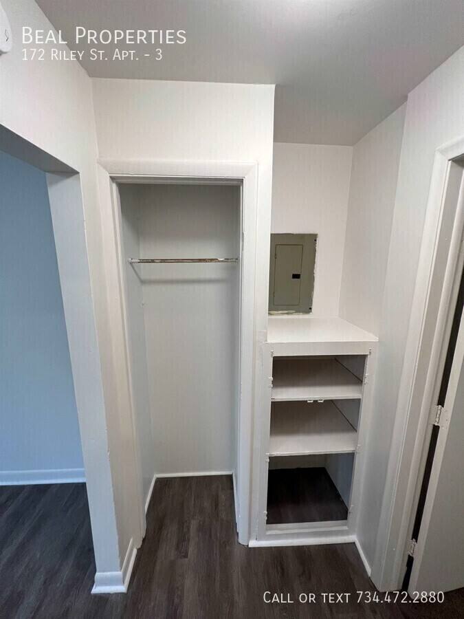 Apartment for rent at 172 Riley St #3, Dundee, MI 48131
