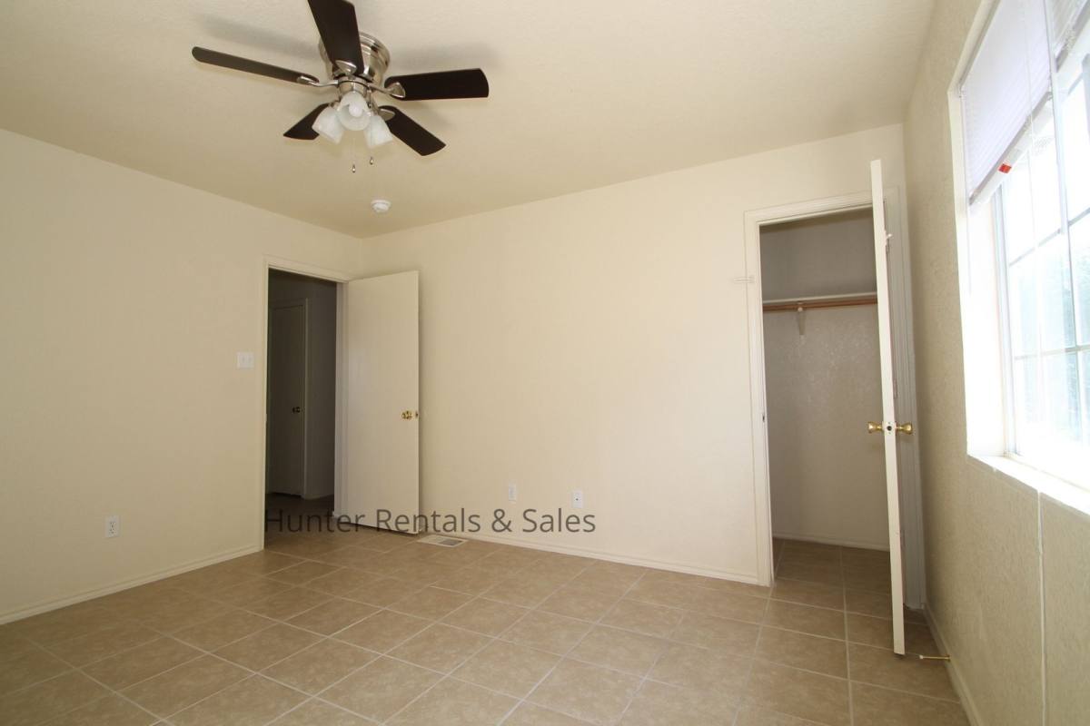 Townhouse for rent at 4400-A Deek Dr, Killeen, TX 76549