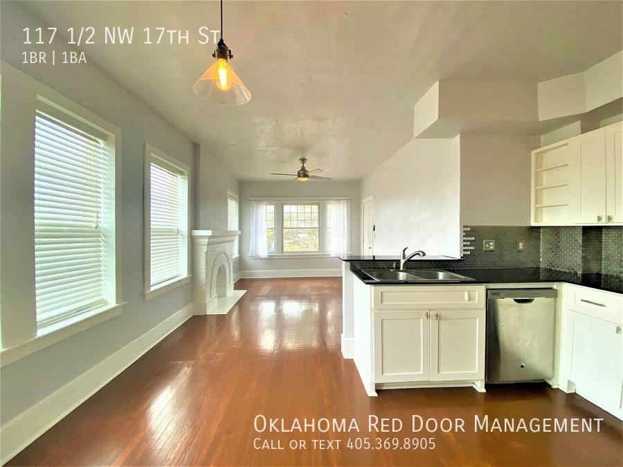Apartment for rent at 117 1 2 NW 17th St, Oklahoma City, OK 73103