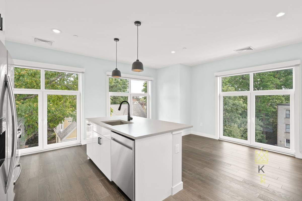 Apartment for rent at 54 Auburn St #402, Brookline, MA 02446