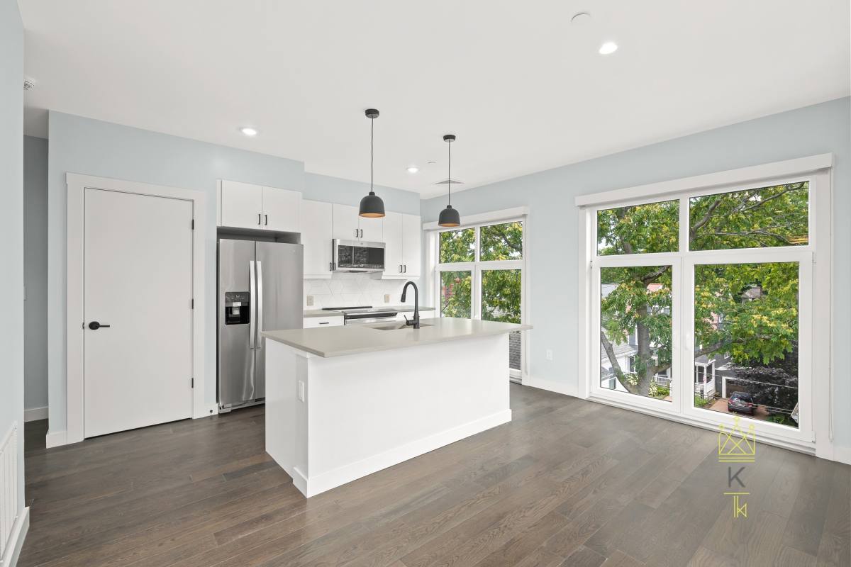 Apartment for rent at 54 Auburn St #402, Brookline, MA 02446