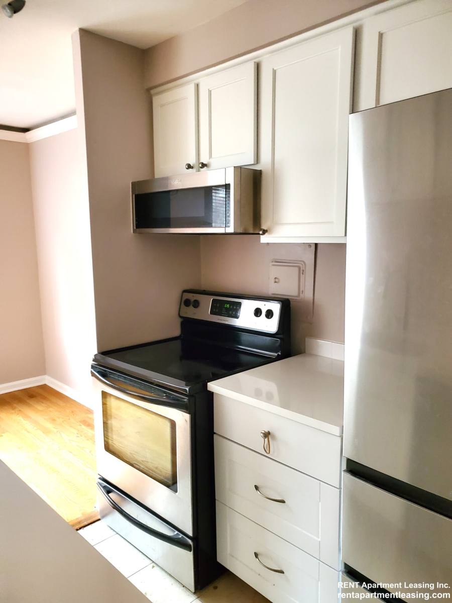 Apartment for rent at 3825 N Pine Grove #317, Chicago, IL 60613