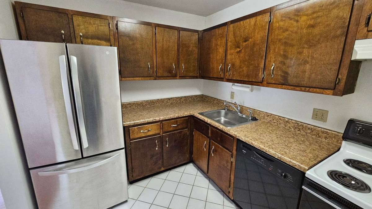 Condo for rent at 904 Winterstick Place, Richmond, VA 23223
