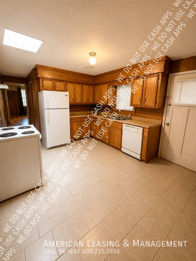 House for rent at 7121 State Highway 94, Lufkin, TX 75904