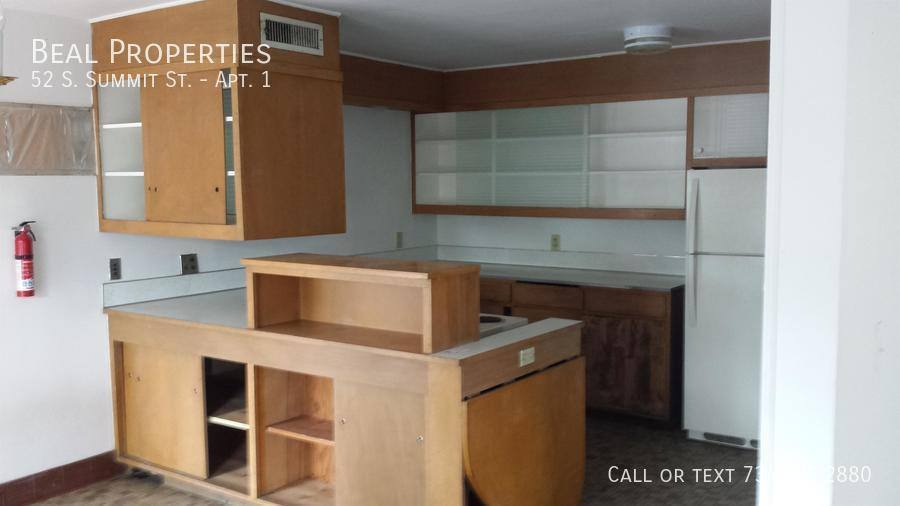 Apartment for rent at 52 S Summit St #1, Ypsilanti, MI 48197