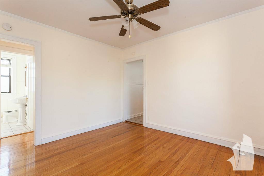 Apartment for rent at 1117 W Oakdale Ave #GDNS, Chicago, IL 60657