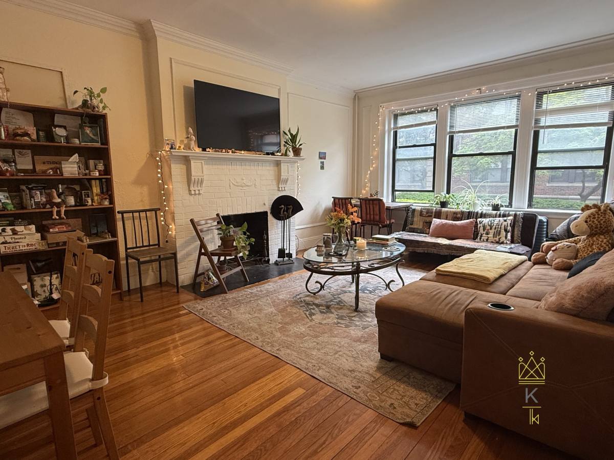 Apartment for rent at 30 Park St #1, Brookline, MA 02446
