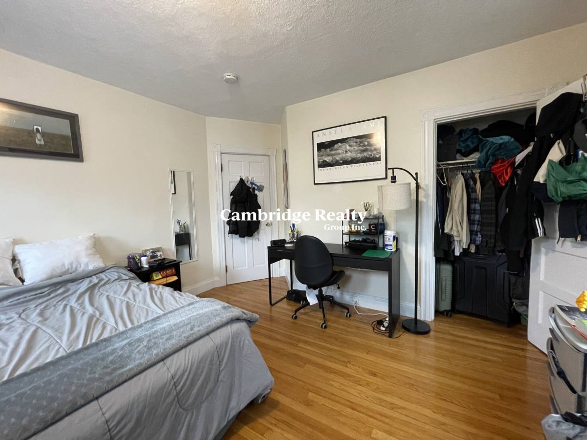 House for rent at 65 Fairbanks St #2T, Brighton, MA 02135