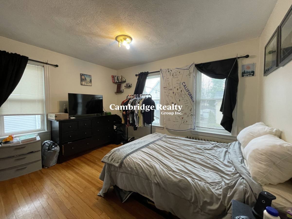 House for rent at 65 Fairbanks St #2T, Brighton, MA 02135