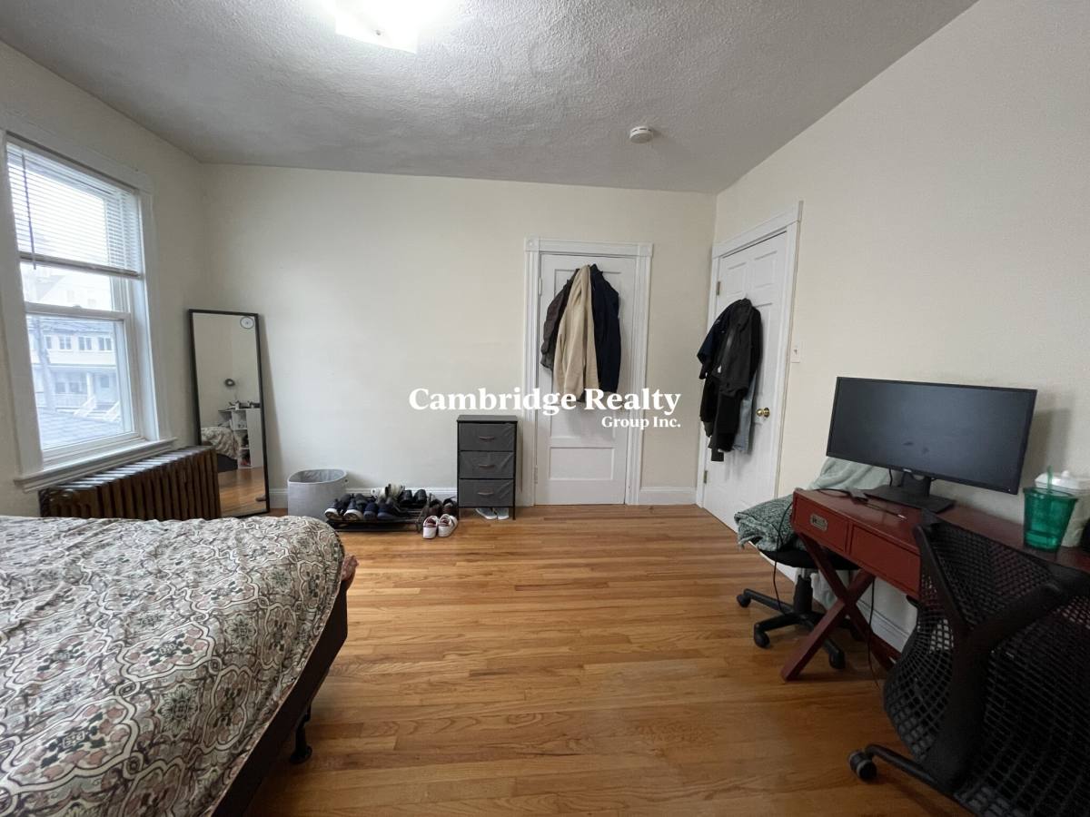 House for rent at 65 Fairbanks St #2T, Brighton, MA 02135