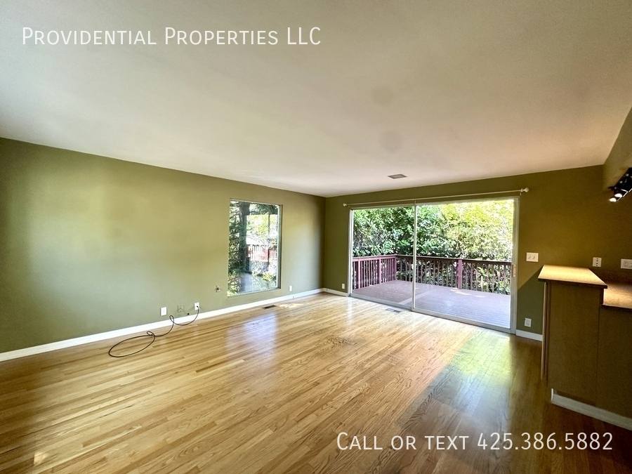 House for rent at 3114 W Elmore St, Seattle, WA 98199