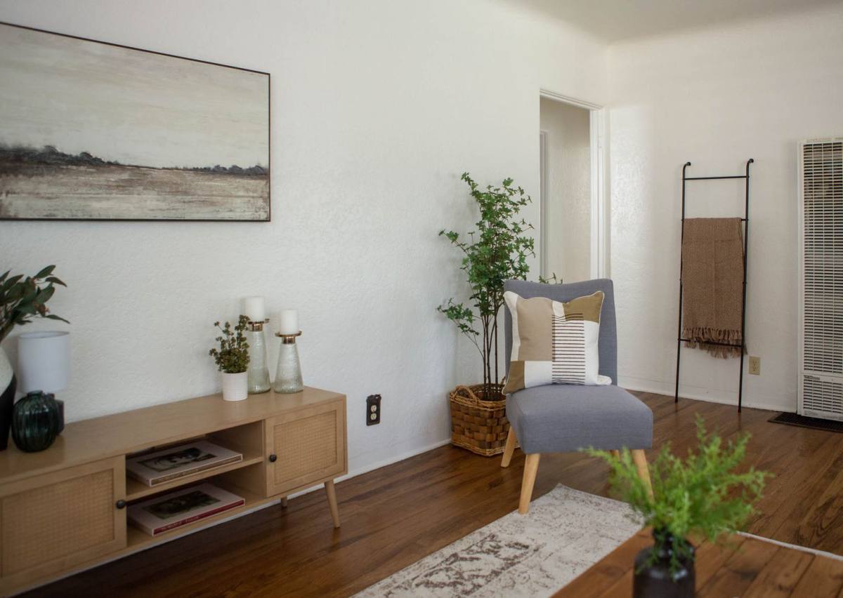 Apartment for rent at 341 W 1st Ave, Chico, CA 95926