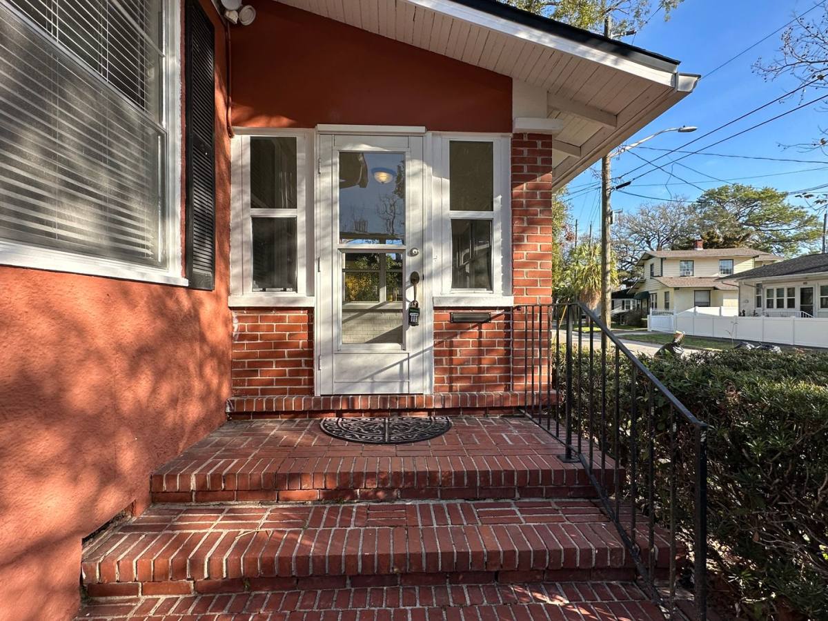 House for rent at 1824 Perry Place, Jacksonville, FL 32207